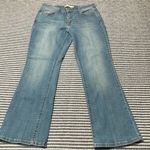 Levis 515 bootcut jeans medium wash 12 or 31 waist 32 excellent condition